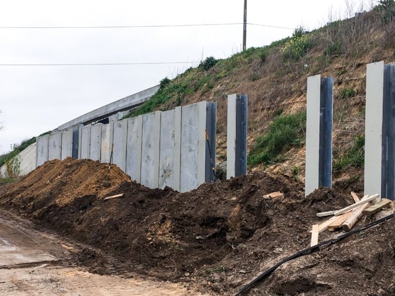 NC Dot Soldier Pile Wall preview 3